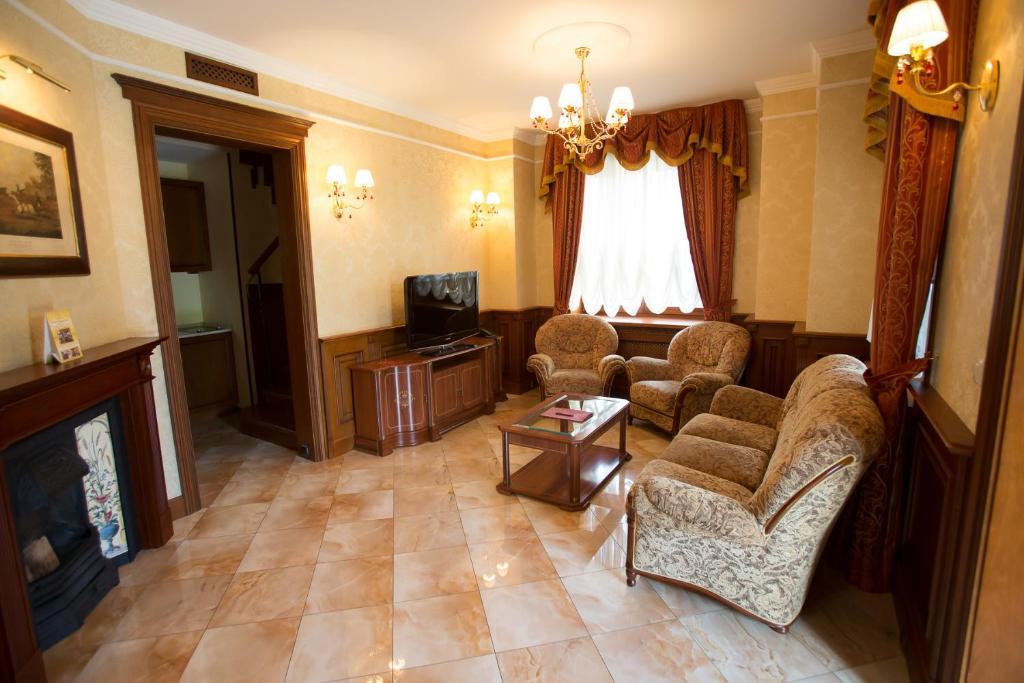 Dvoryanskoe Gnezdo Hotel Korolev Room photo